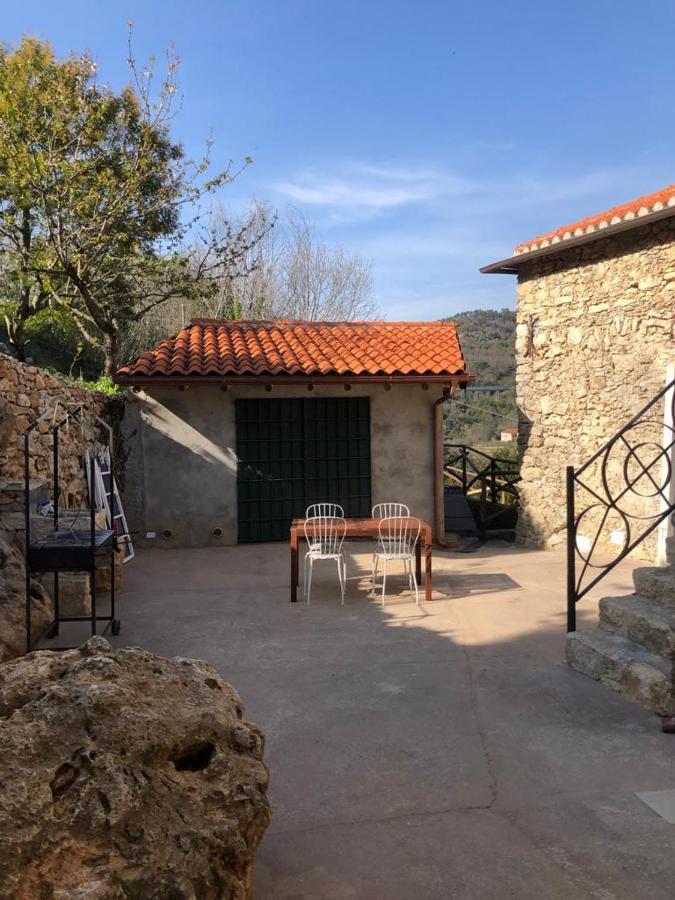 Ca Di Pippo "Tasso" Appartamento Ristrutturato Orco Feglino Exterior photo